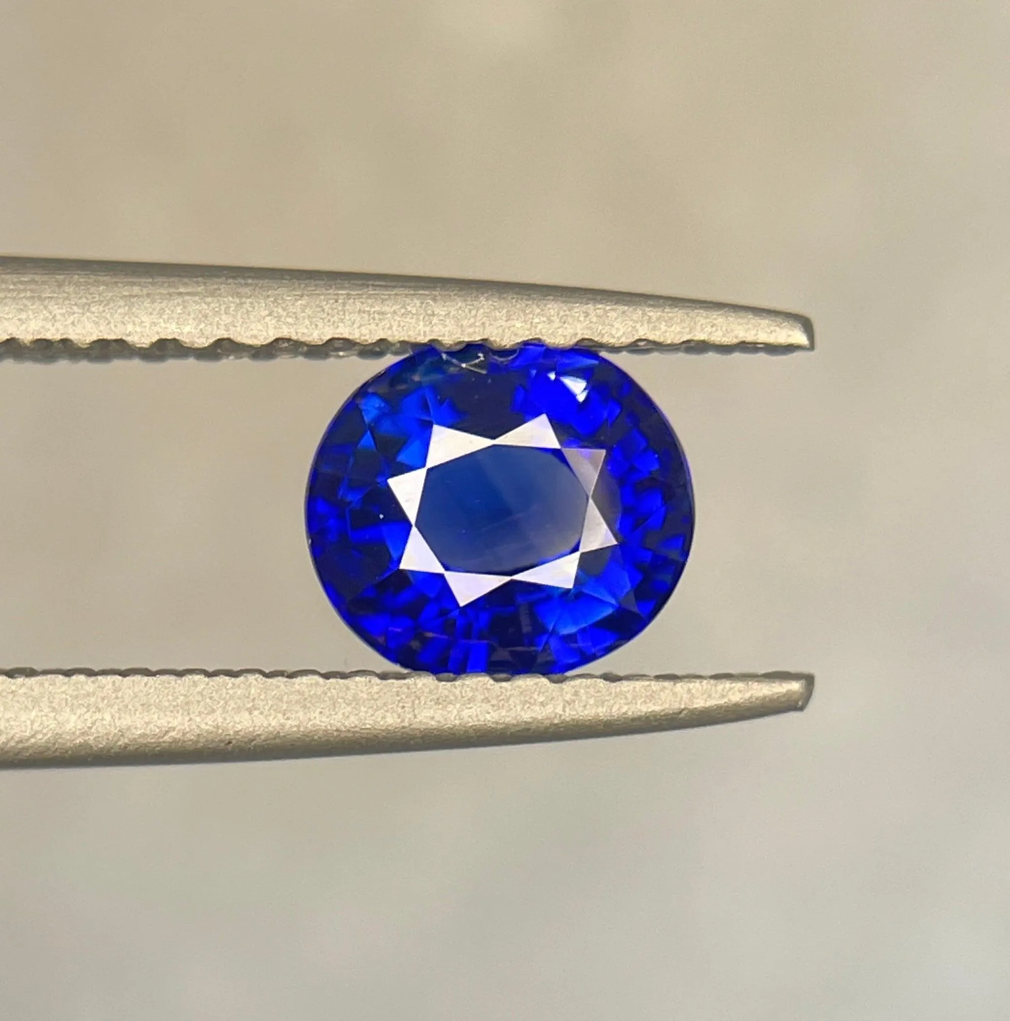 1.08 carat Blue Sapphire/ Blue Sapphire/ Ceylon Blue Sapphire/ Natural Blue Sapphire/ Engagement Ring/ royal Blue Sapphire/ Engagement ring