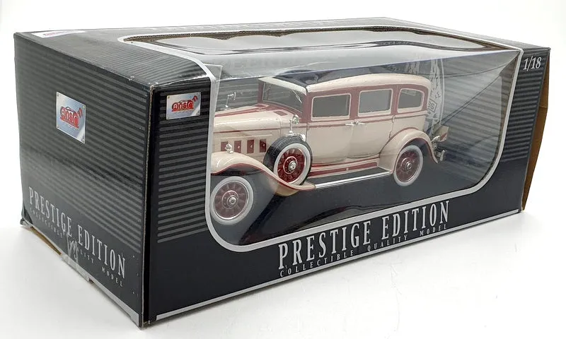 Anson 1/18 Scale Diecast 30396 - 1931 Peerless - White/Red