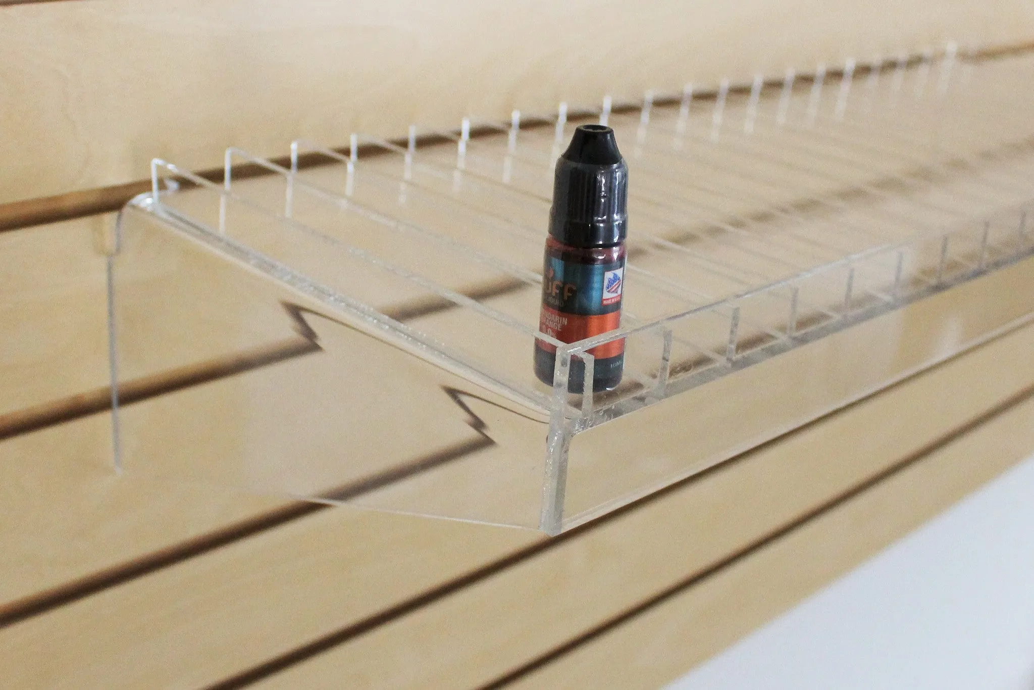Colored Slatwall Shelves for E-Liquid/Lotions/Oils