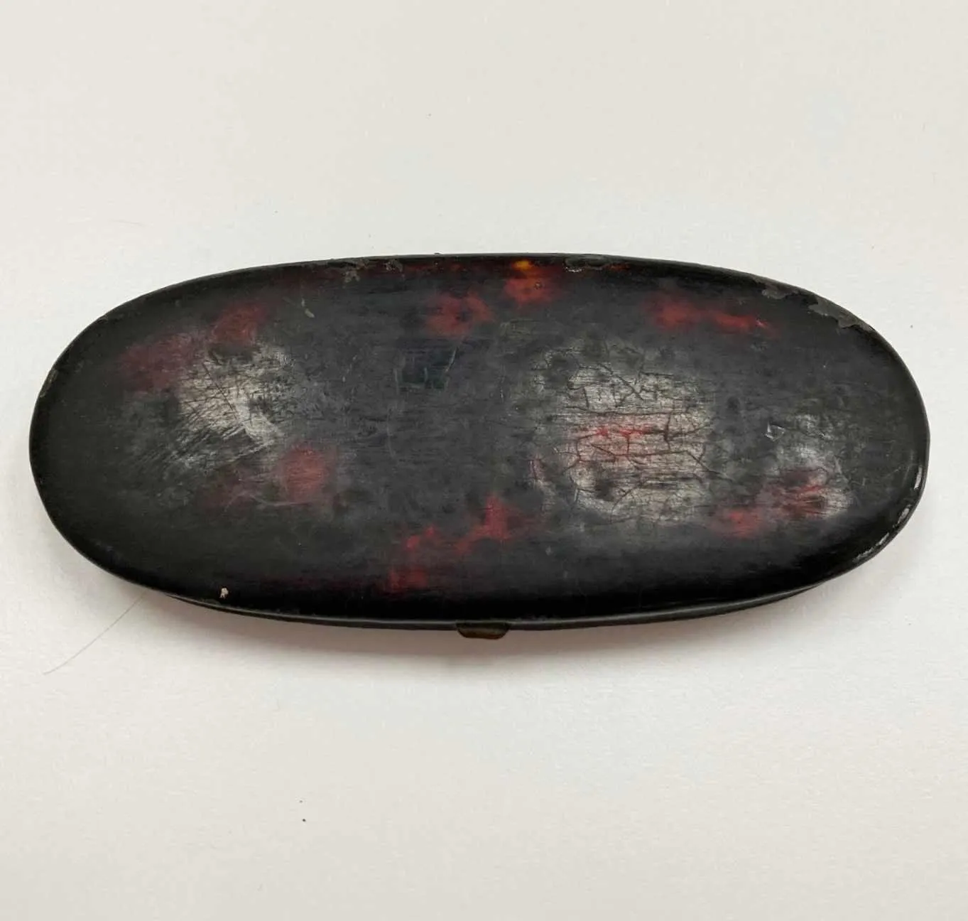 Early Nineteenth Century Pocket Scale Set in Toleware Case