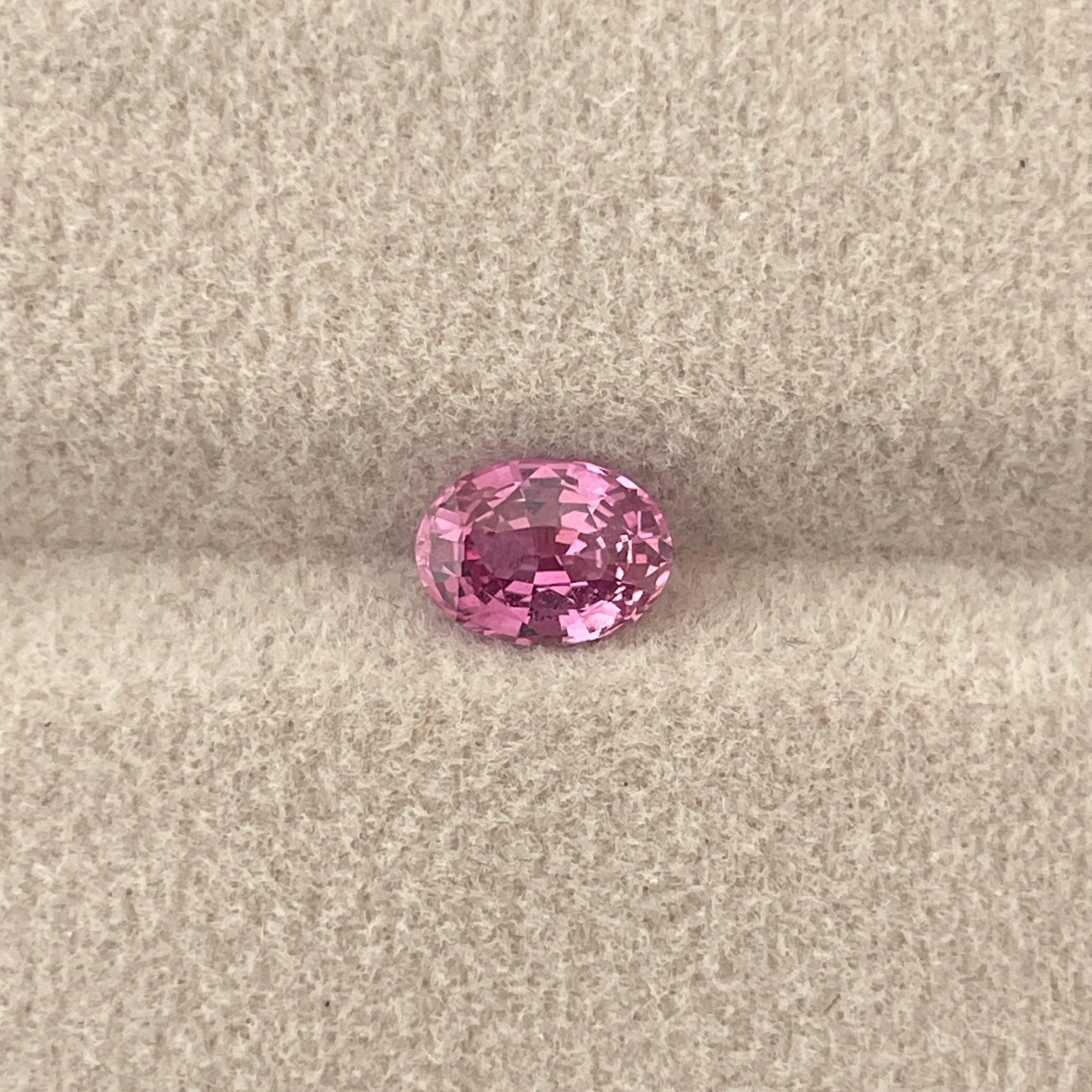 gemstone pink sapphire 1.08 crt ceylon madagascar pink oval sapphire, Loose Gemstone Cut, Loose Sapphire Gemstone
