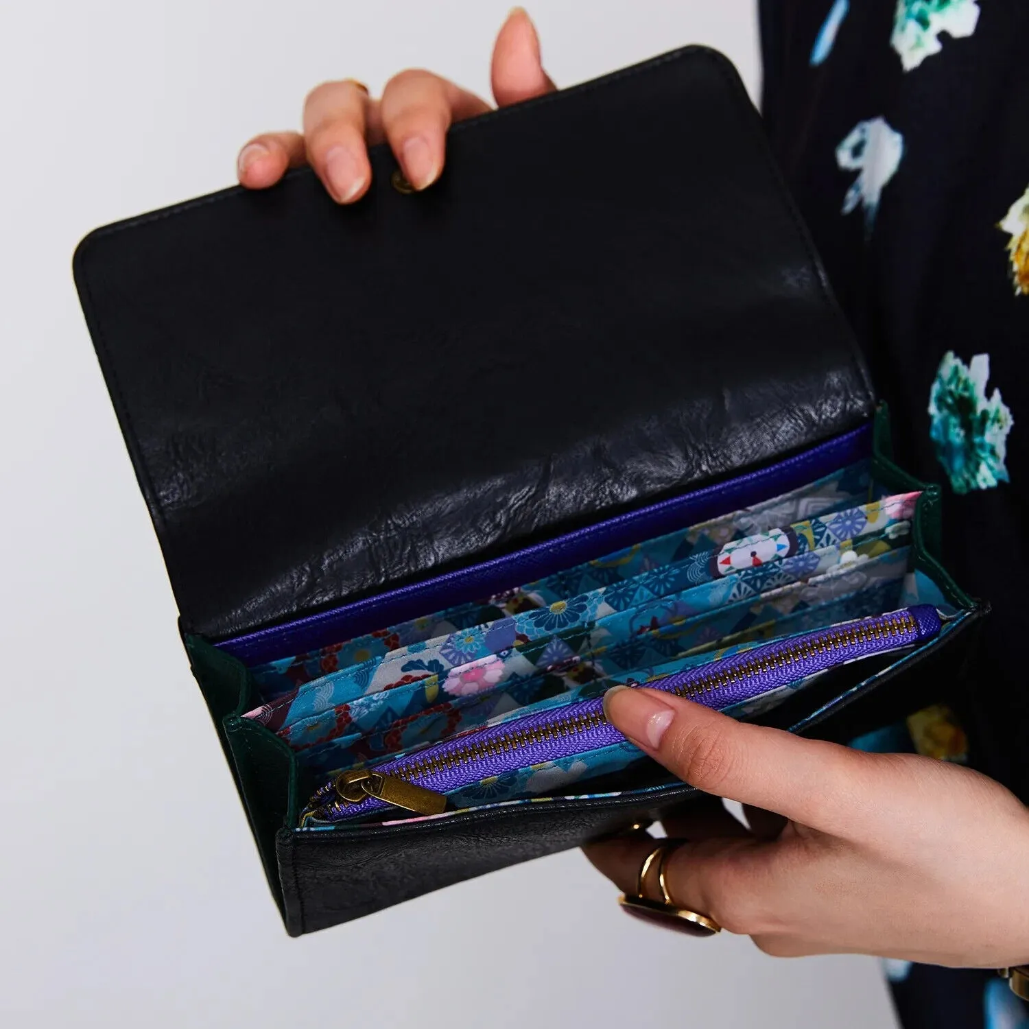 Mononoke Medicine Seller Long Wallet Super Groupies Japan
