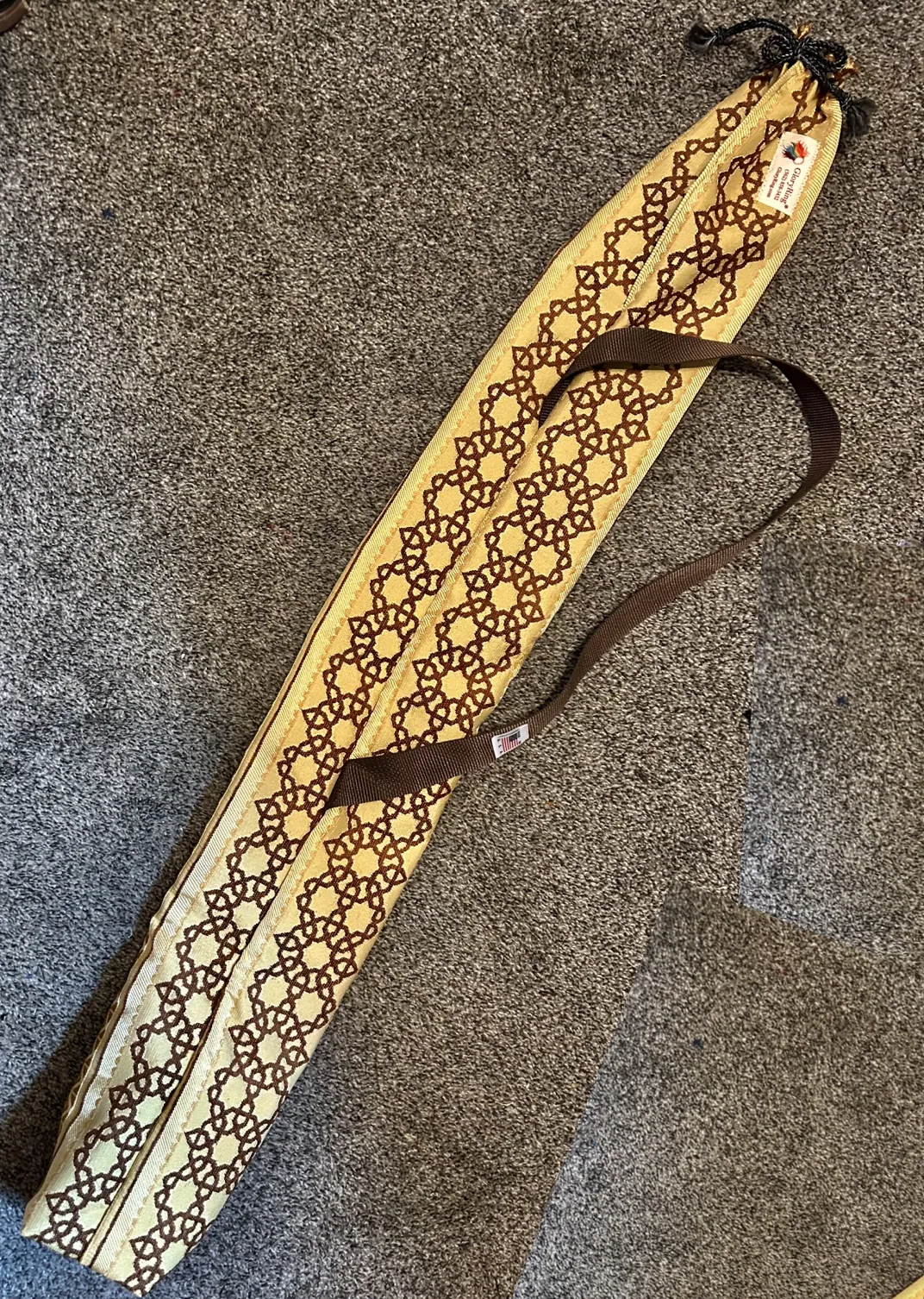 Soft Flag Bag     .    .    .    .     .    .      .    .    Golden & Brown