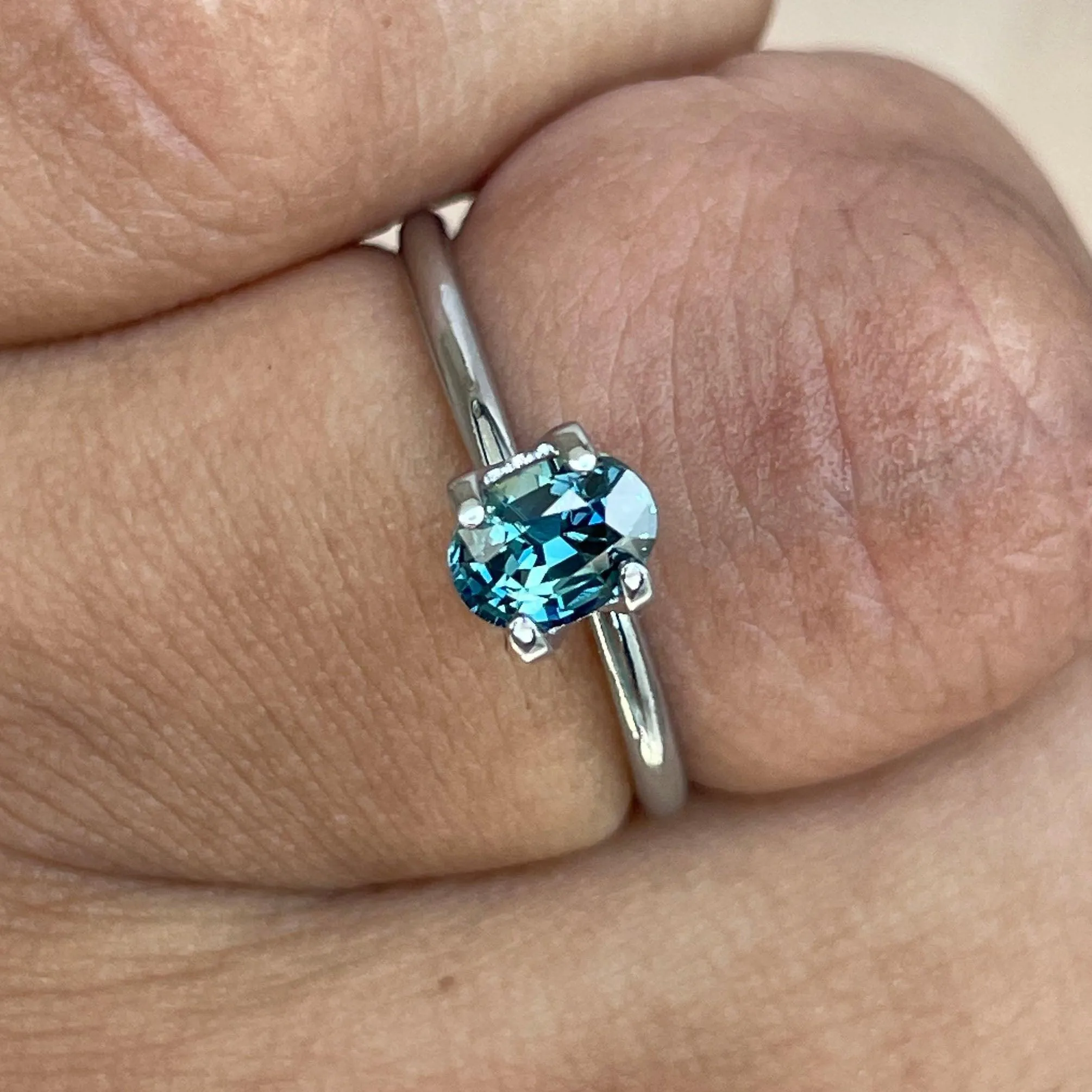Teal sapphire, 0.81 crt blue lagoon Natural teal sapphire/ Montana sapphire/ sapphire ring/ jewellery supplies
