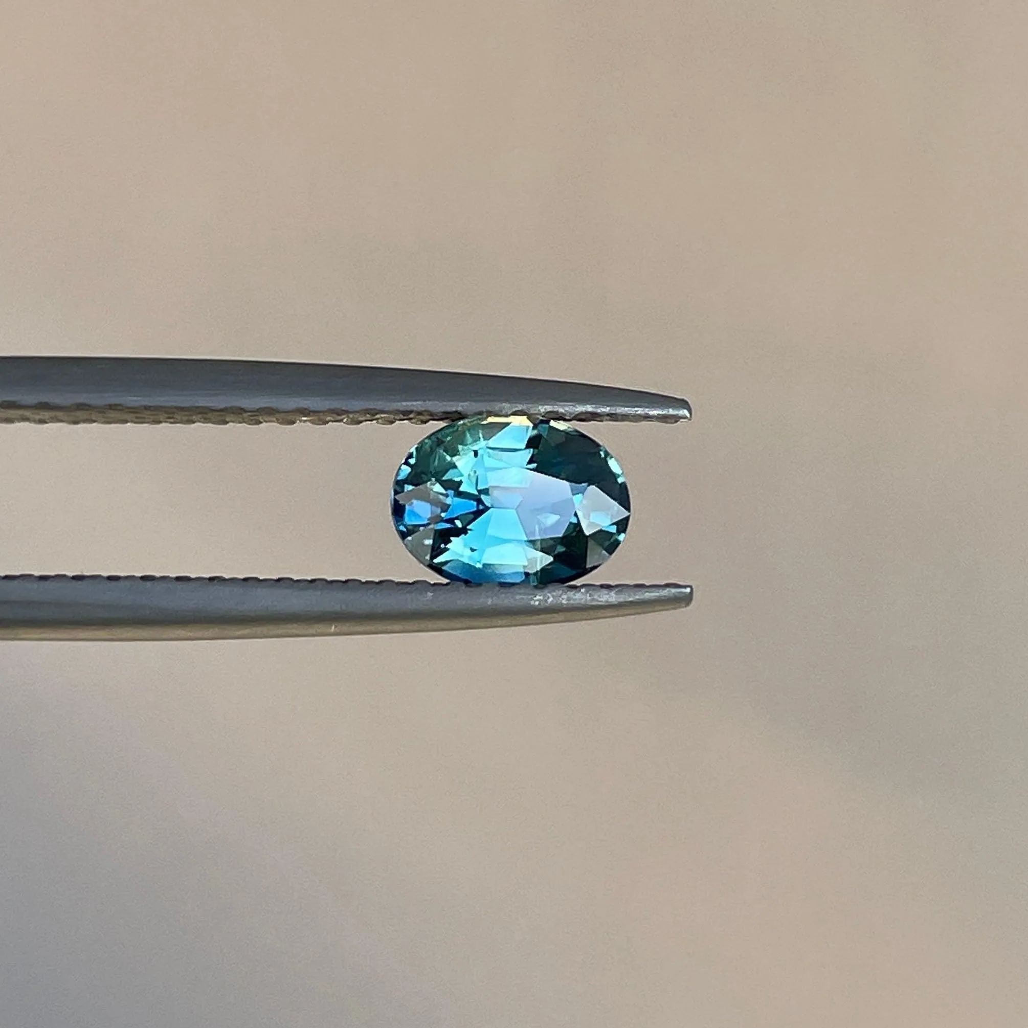 Teal sapphire, 0.81 crt blue lagoon Natural teal sapphire/ Montana sapphire/ sapphire ring/ jewellery supplies