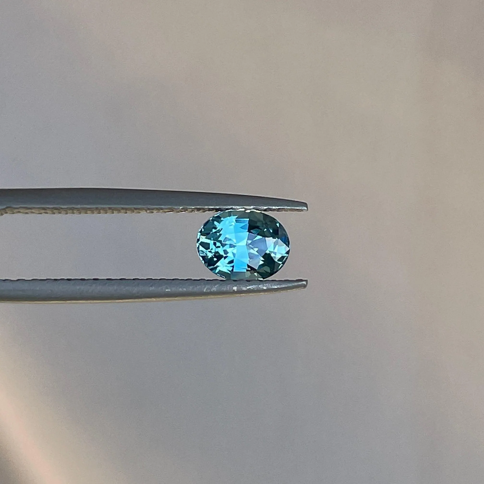 Teal sapphire stone, Caribbean green teal sapphire 0.97 crt.