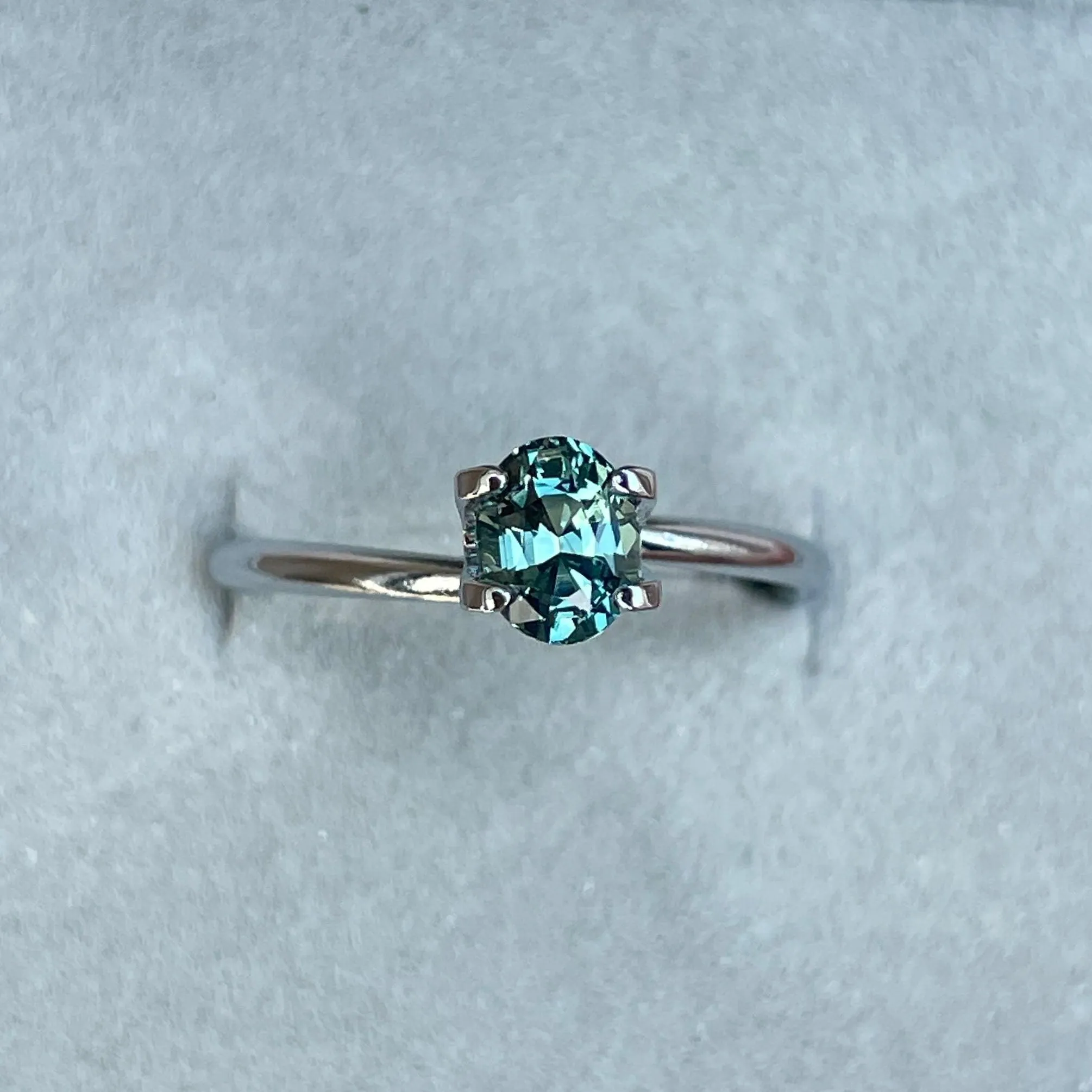 Teal sapphire stone Oval cut, lagoon green sapphire 0.98 crt teal sapphire. Clean Sapphire, Loose Stone