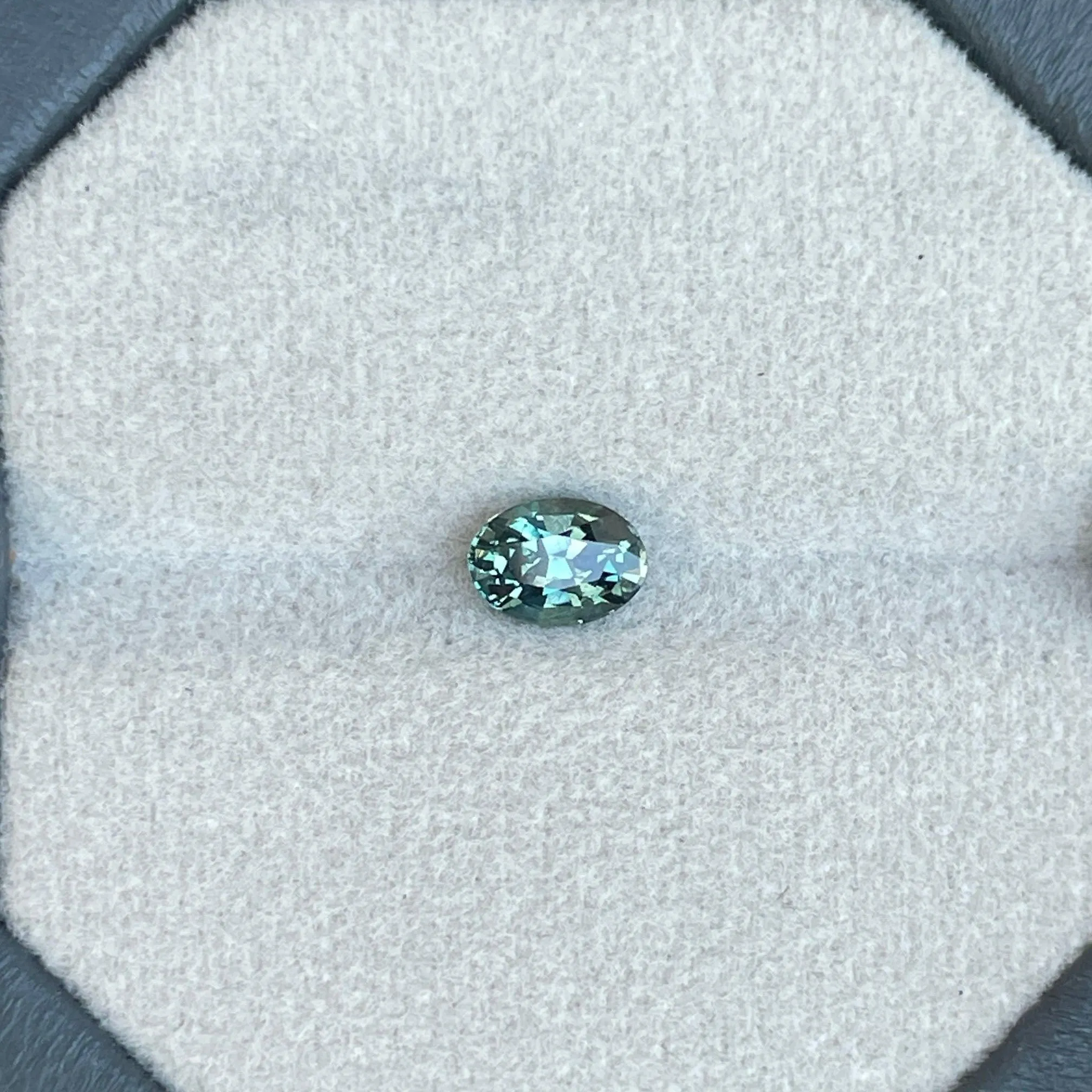 Teal sapphire stone Oval cut teal sapphire, 1.00 crt Svalbard, Norway Natural teal sapphire for custom ring