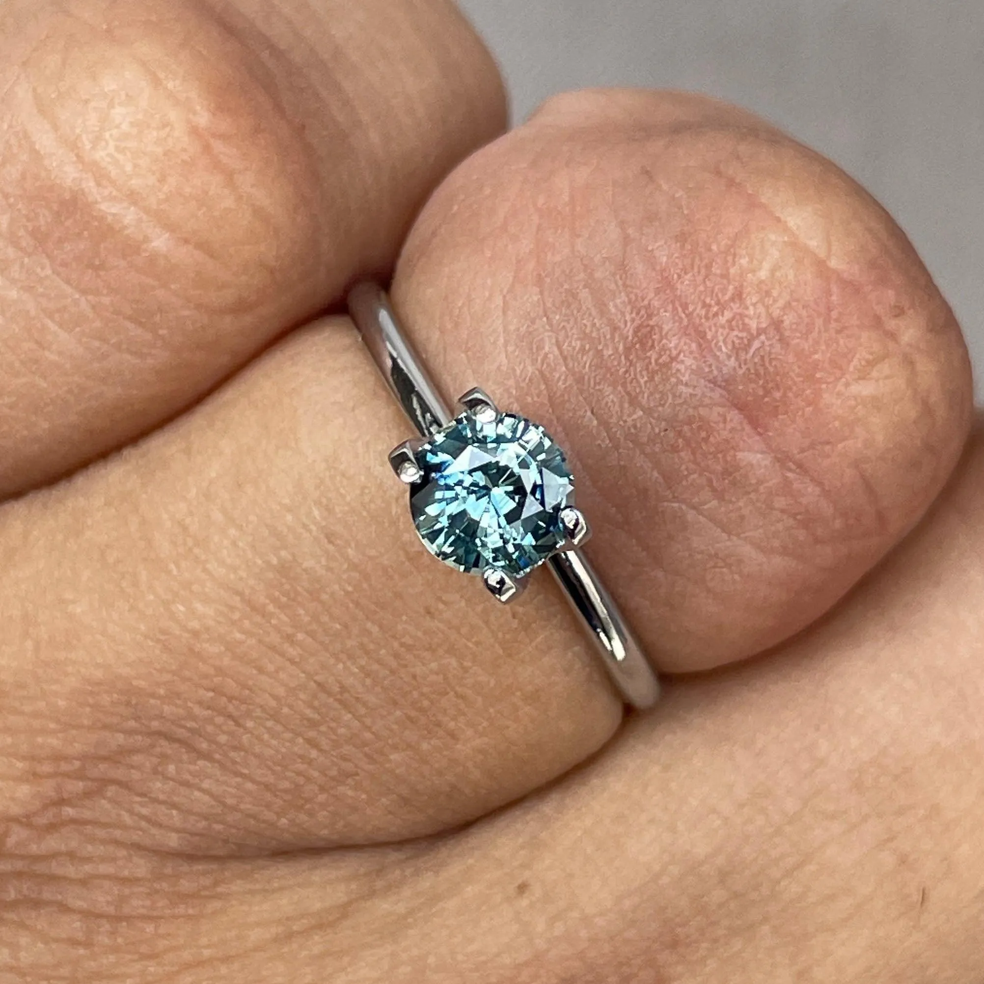 Teal sapphire stone, Seattle teal sapphire 1.02 crt.