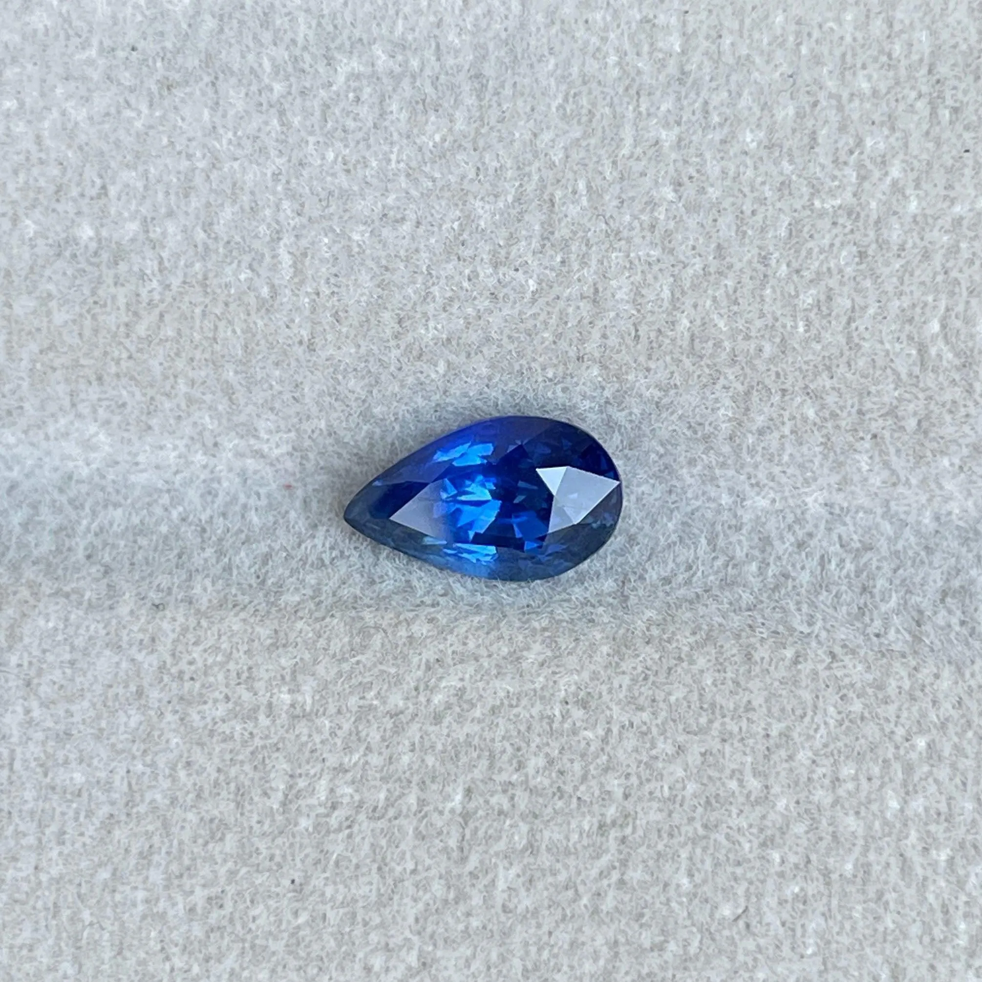 This is a natural royal blue sapphire with a very rare colour and fine clarity. 1.58 crt