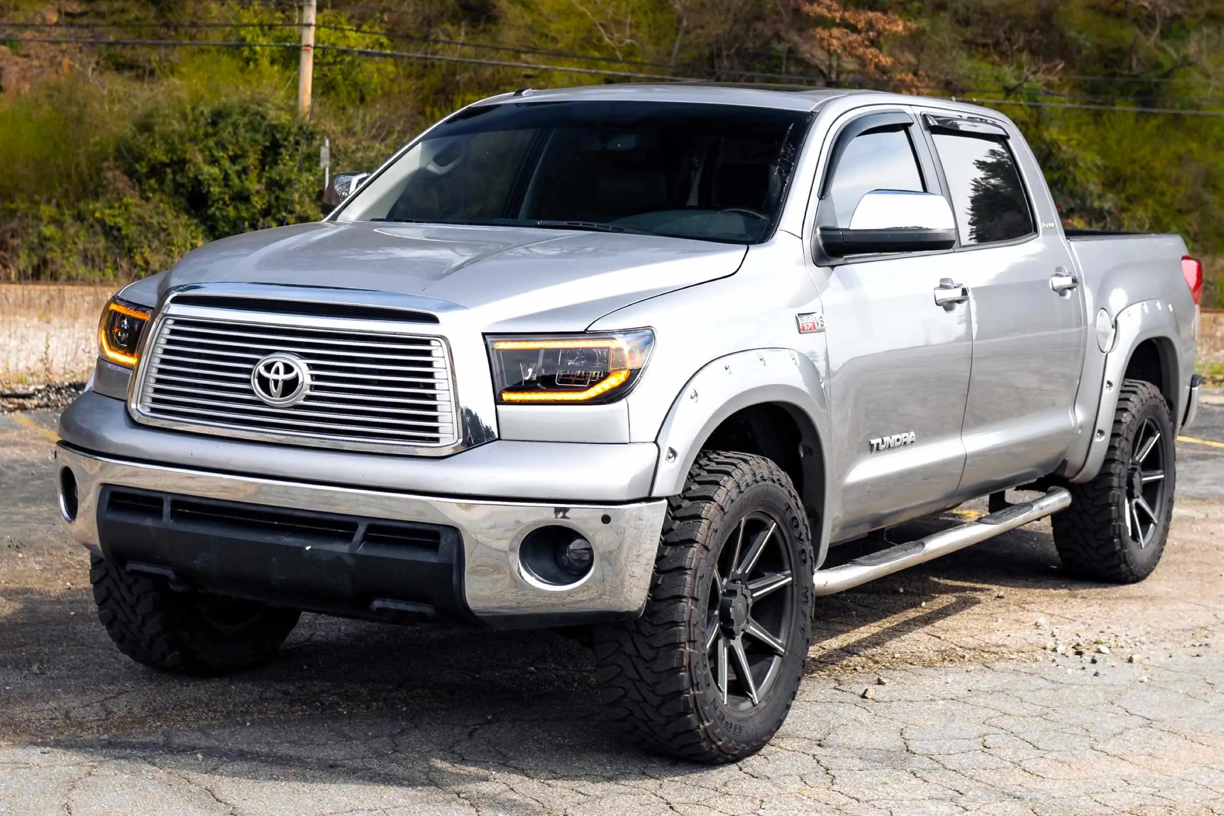 Toyota Tundra (07-13): XB LED Headlights Amber DRL